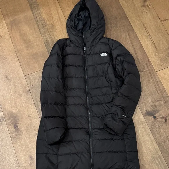 The North Face Women's Black Puffer Jacket - Picture 1 of 1